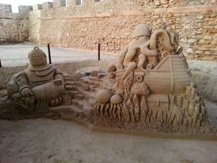 Esculturas Cadiz arena (3)