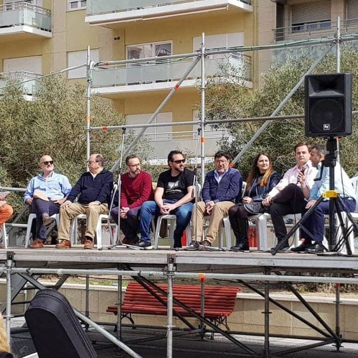 30784944_2056810834597202_962730437_n