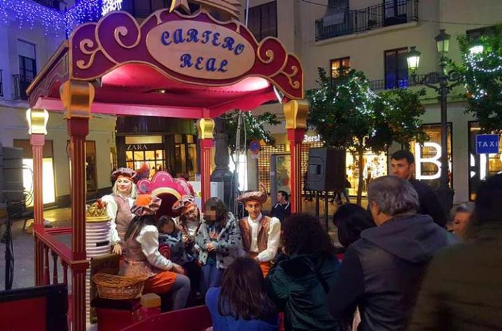 cartero-real-palillero