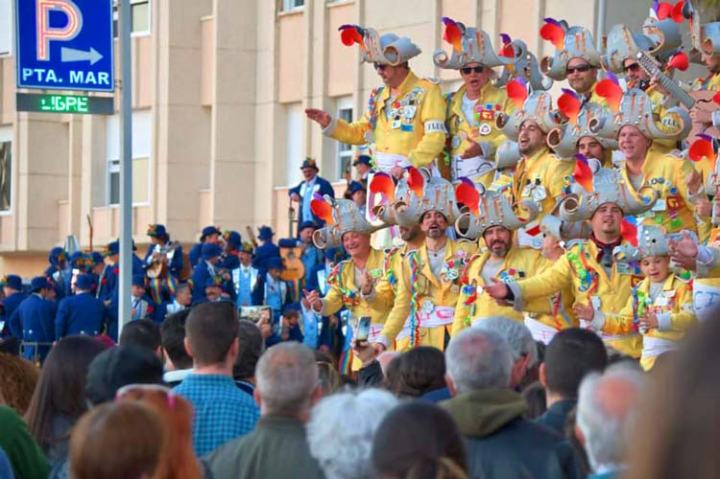 Coros-Paseo-Marítimo